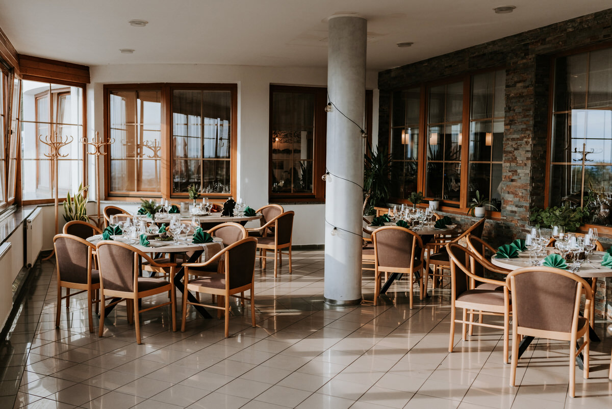 Svatební hostina v hotelu Velká Klajdovka - detaily výzdoby.