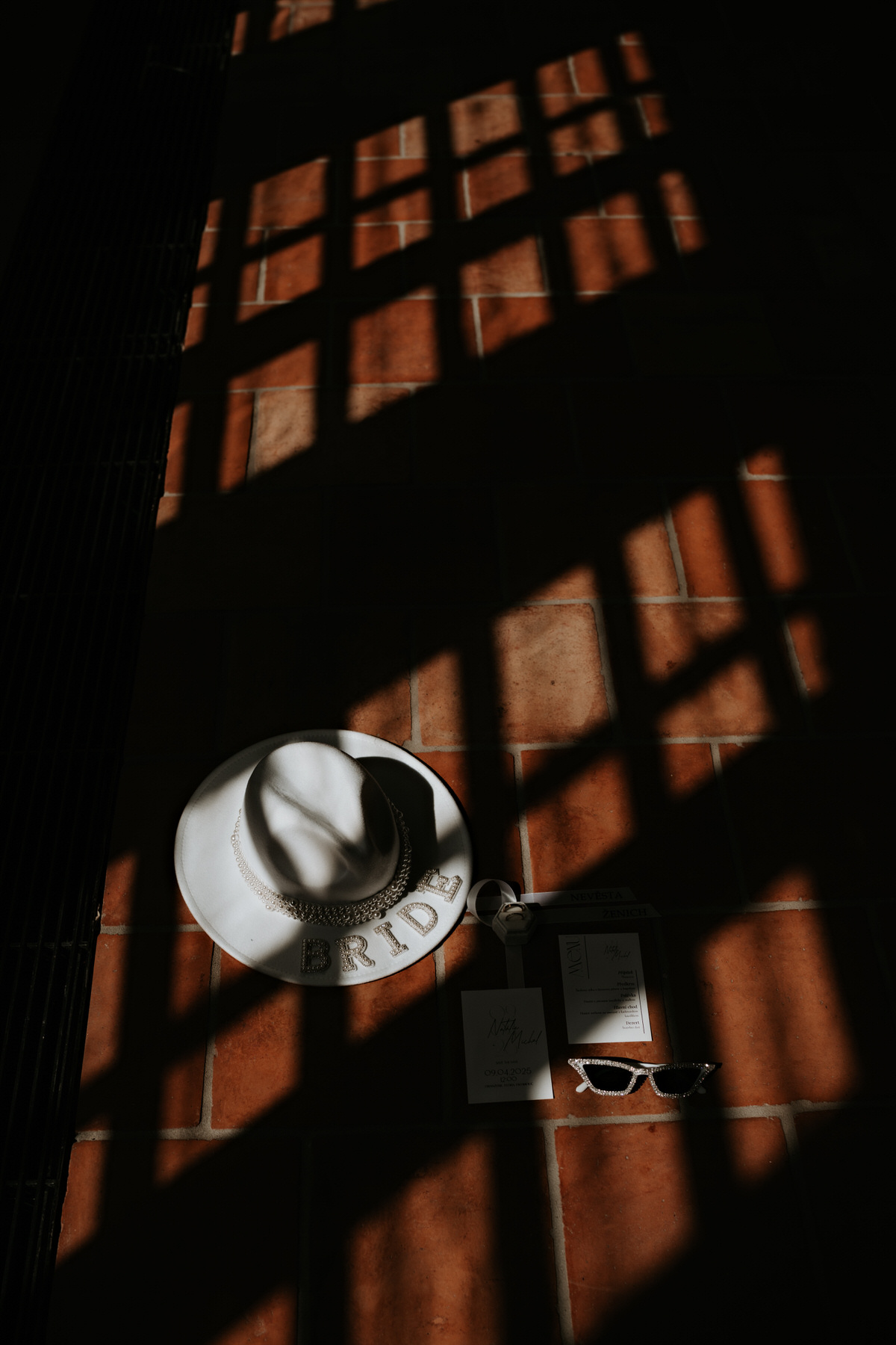 Wedding details and the play of light and shadow at Flora Olomouc.