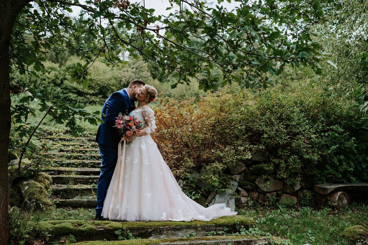 Statek Vletice: Queer wedding in the middle of September.