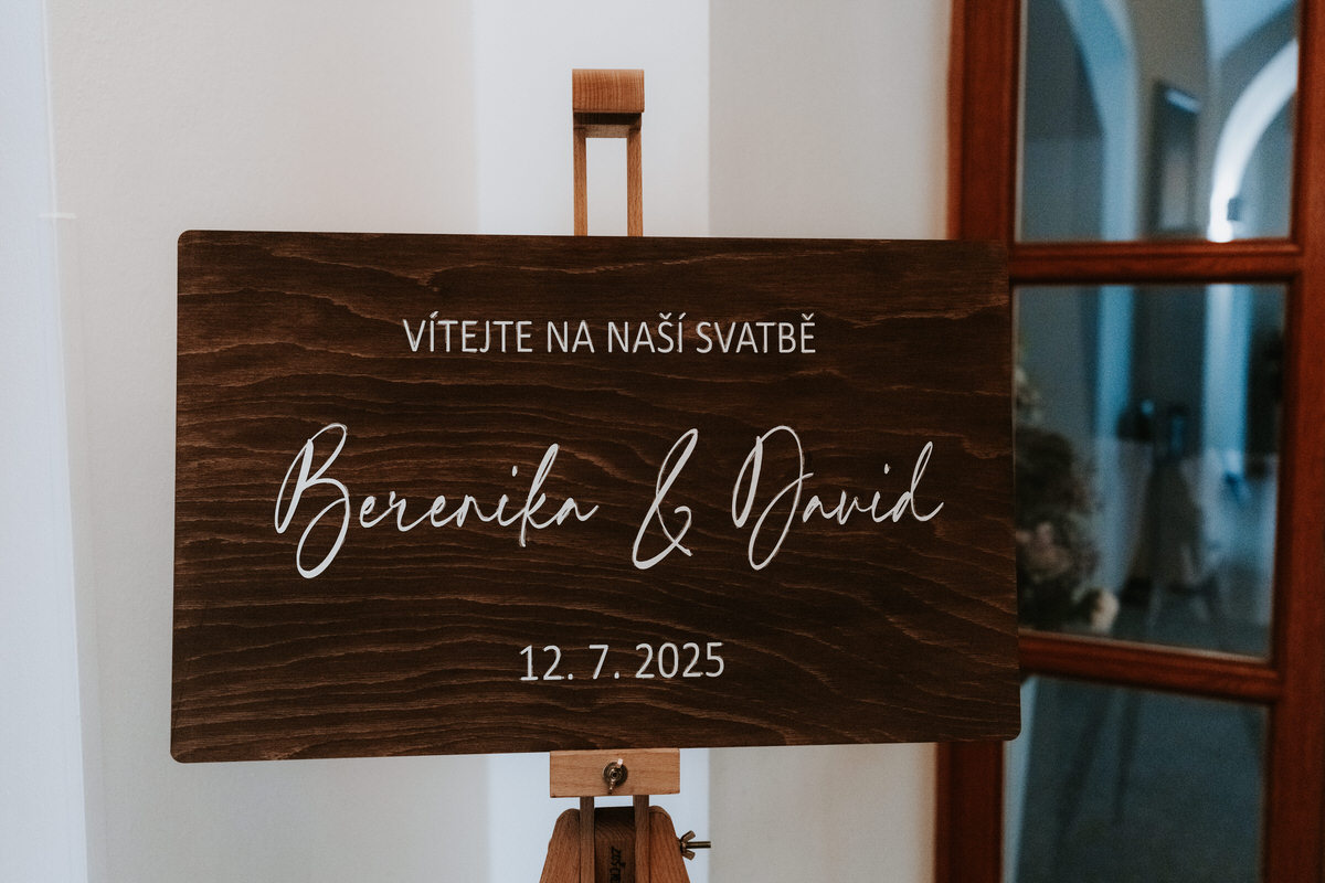 Wedding welcome sign.