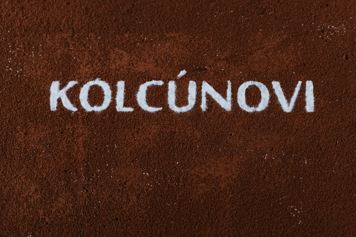 Velké tiramisu jako svatební dort Kocanda Kravsko.